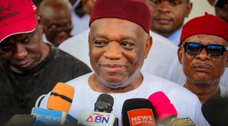 Picture of Senator Orji Uzor Kalu fielding questions from journalists