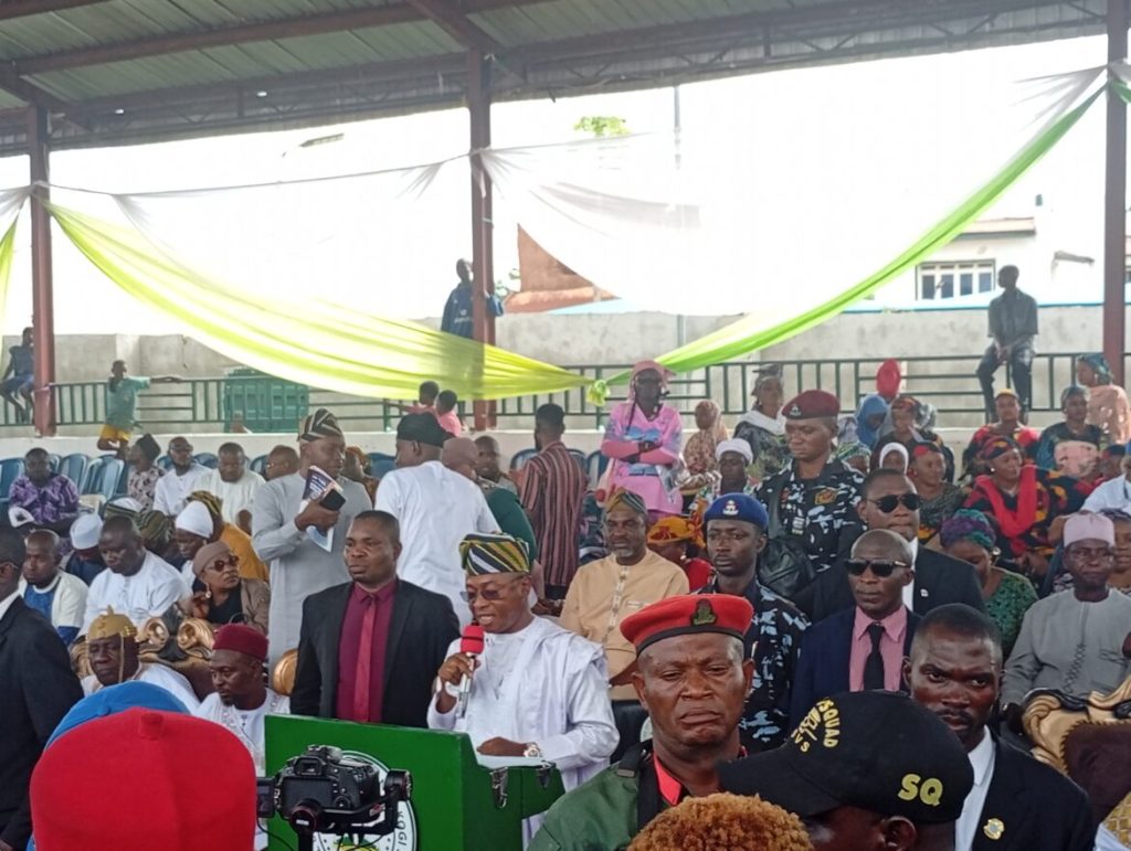 Governor Usman Ahmed Ododo of Kogi State Celebrating Prince Olatunji Olusoji in Idah Over the Chieftain Title