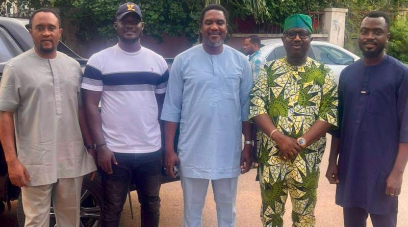 Hon. Funsho Olumoko and some Kogi Youth